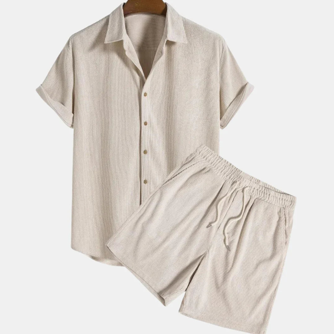 Elegancki męski garnitur letni