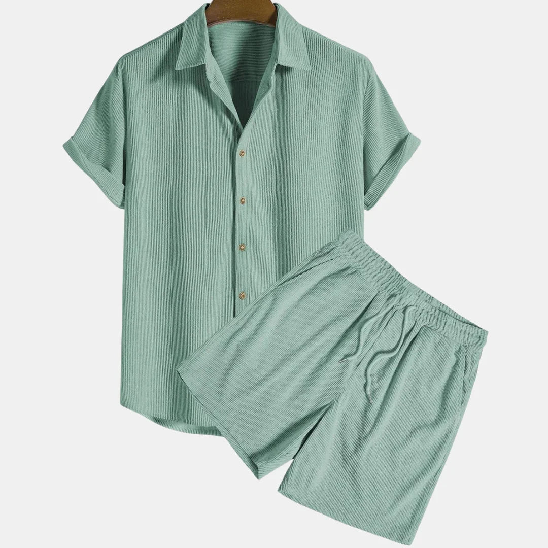 Elegancki męski garnitur letni